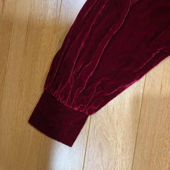 **NWOT **Vintage Silk Velvet Housecoat Handmade Flower Detail Doll Collar - Picture 12 of 17